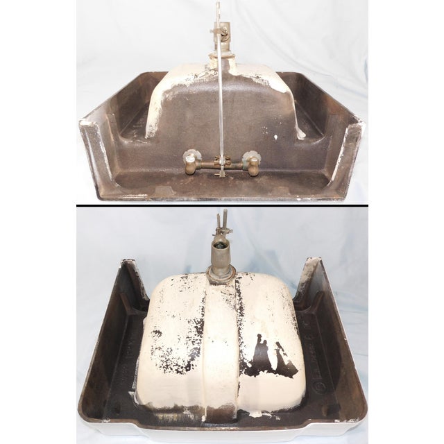 1946 Vintage Porcelain & Cast Iron Wall-Mounted Sink in Very Nice Condition For Sale - Image 17 of 18