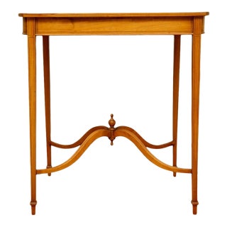 19th Century Satinwood Occasional Side Table With Centered Fan Inlay For Sale