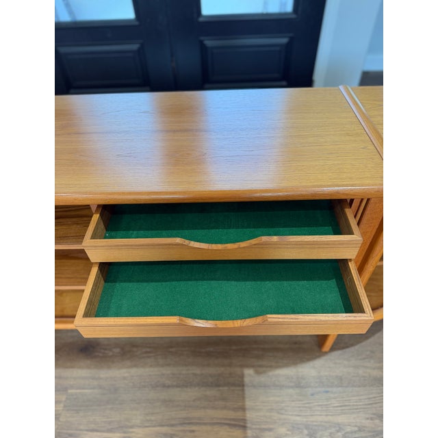 1970s Exceptional Poul Hundevad Danish Modern Teak Executive Credenza / Sideboard With Tambour Doors – 87.75" For Sale - Image 6 of 12