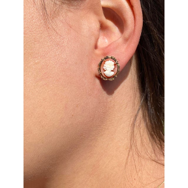 The Matancitas: Ladies Antique 14K Gold Italian Carved Cameo Stud Earrings, 2 Pieces For Sale - Image 4 of 4