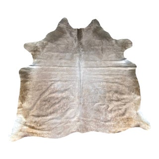 Large Champagne Brazilian Cowhide Rug 6' 6" X 7' For Sale