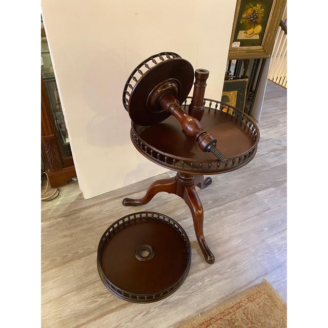 Circa 1800 Philadelphia Mahogany Silent Butler Dumb Waiter Table For Sale - Image 9 of 10