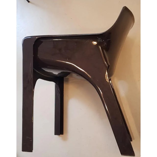 Artemide Vicario Chair by Vico Magistretti for Artemide, 1970s For Sale - Image 4 of 4