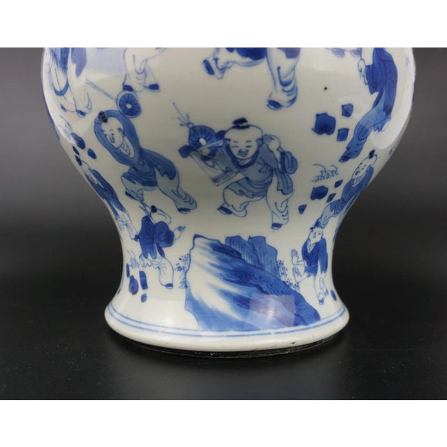 Antique Chinese Blue & White "Hundred Boys" Porcelain Vase With Wooden Cover (Kangxi Period) For Sale - Image 10 of 13