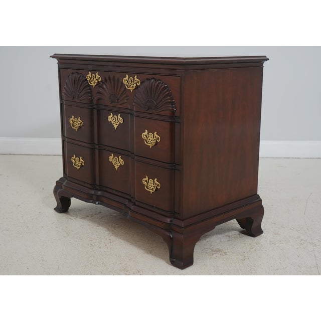 Age: Approx: 30 Years Old Details: Oxford Finish High Quality Construction 18 C. Design Chippendale Style Shell Carved...