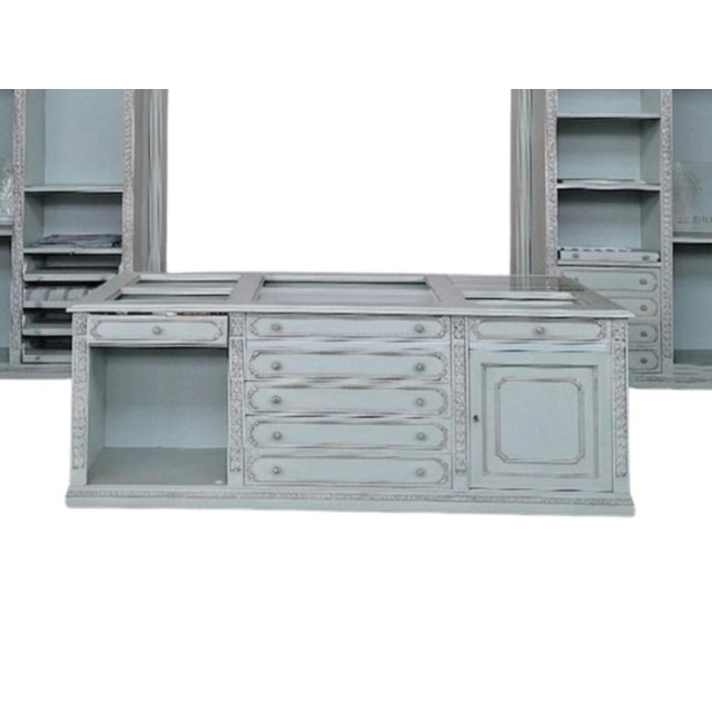 1990s Open Walk-in Closet with Central Island, 1990, Set of 11 For Sale - Image 5 of 10