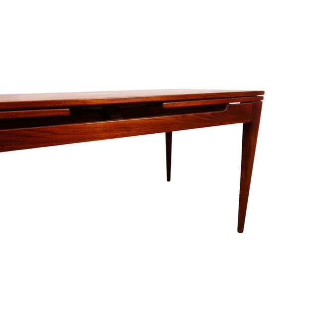 Maximum dimensions with extensions extended: 230 cm long This piece has an attribution mark, I am sure that it is...