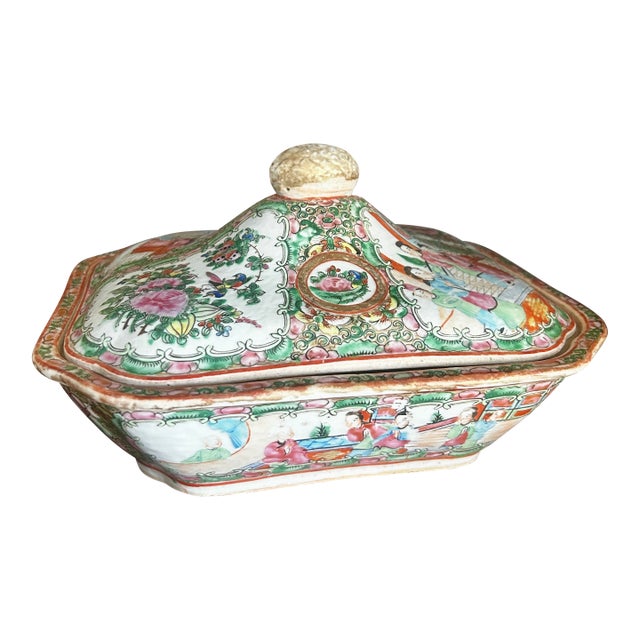 Antique Chinese Rose Medallion Covered Dish For Sale