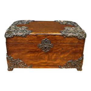 Victorian Quarter Sawn Oak Ormolu-Mounted Humidor