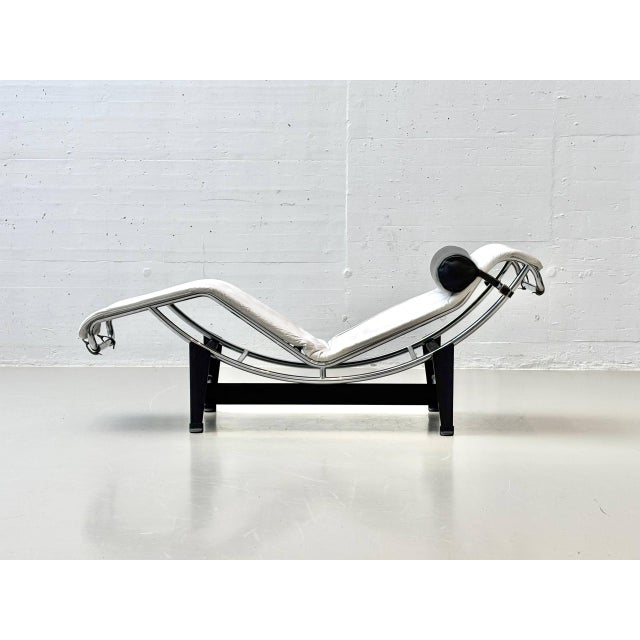 LC4 Chaise Longue by Le Corbusier, Jeanneret, and Perriand for Cassina, Late 1970s For Sale - Image 9 of 18