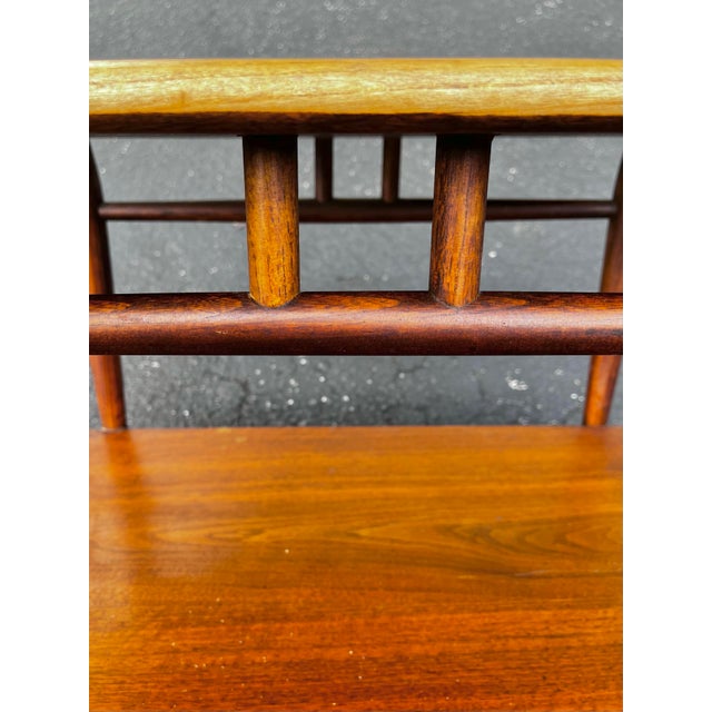 Mid Century Modern ‘Acclaim’ Side Table With Curved Lower Shelf | AltaVista Lane Furniture For Sale - Image 9 of 12