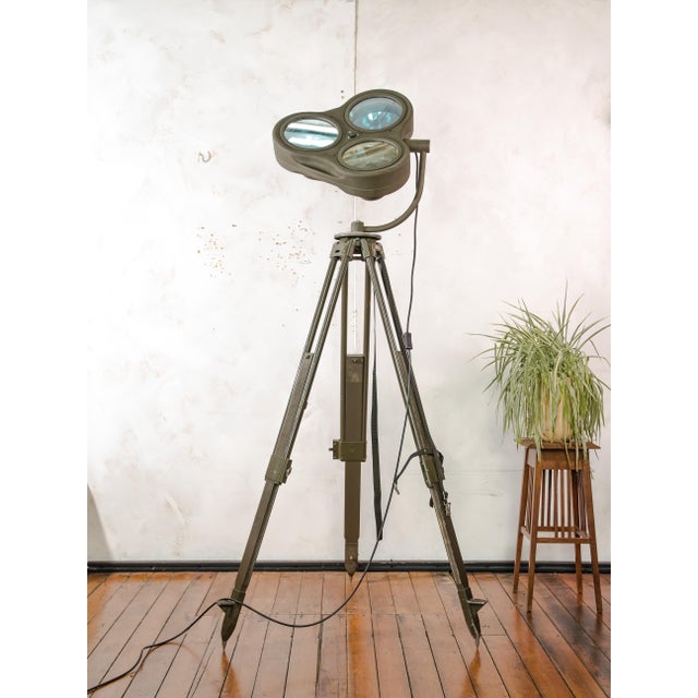 Green Military Surgical Floor Light from Heraeus Hanaulux London, Germany, 1990s For Sale - Image 8 of 18