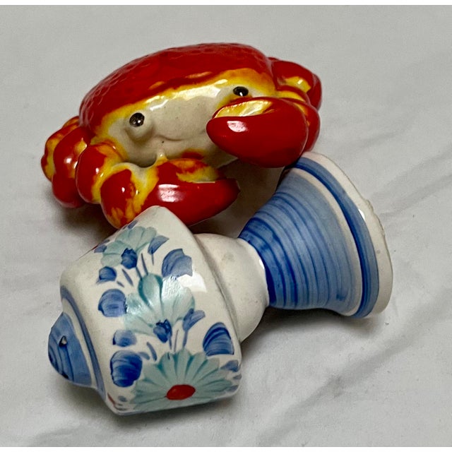 Mid-Century Modern Vintage Seaside Chic Happy Crab Salt and Pepper Shakers, Set of Two For Sale - Image 3 of 12