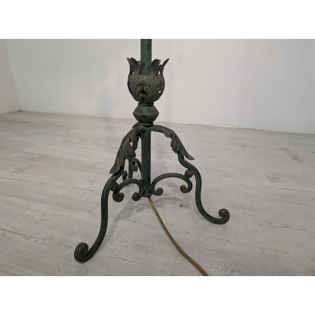 Tiffany-Style Floor Lamp in Metal For Sale - Image 13 of 18