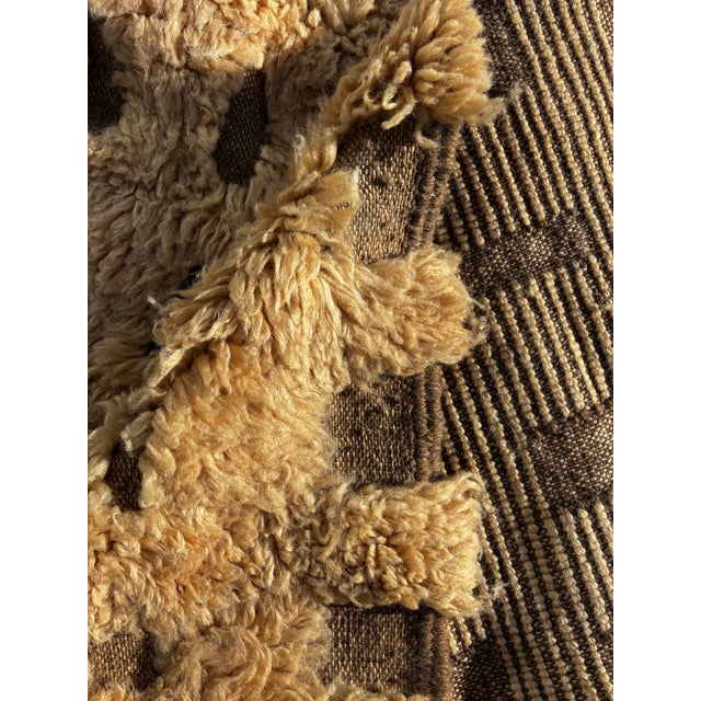 Handwoven Moroccan Mrirt Wool Rug – Contemporary Neutral Texture For Sale - Image 6 of 9