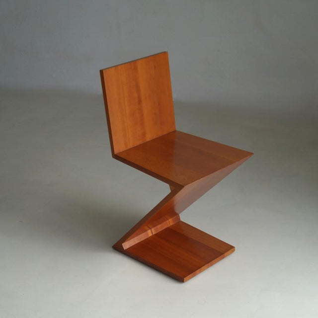 1990s Vintage Zig Zag Chair by Gerrit Thomas Rietveld for Cassina, 1990s For Sale - Image 5 of 18