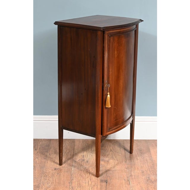 Sheraton Revival Bow Front Side Cabinet in Mahogany, 1890 For Sale - Image 6 of 9