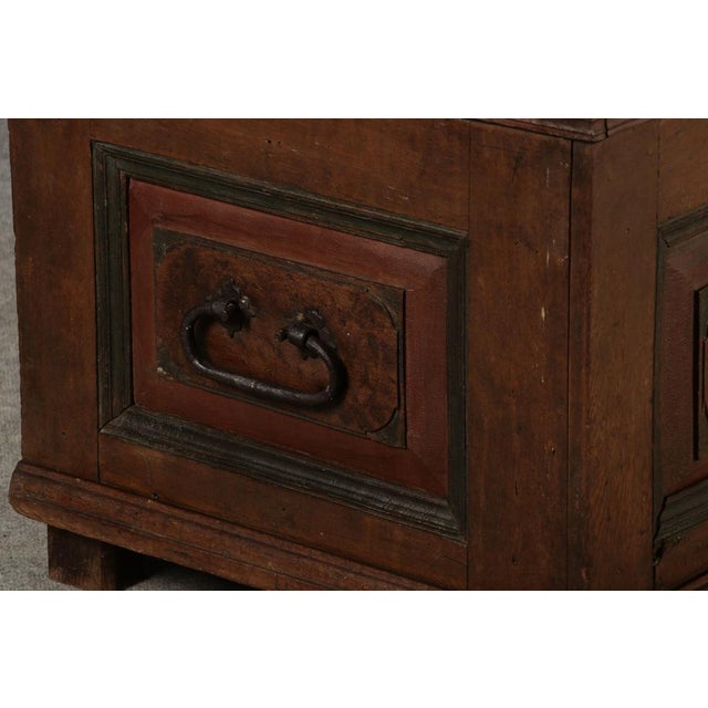 Antique Baroque Chest in Oak, 1750 For Sale - Image 12 of 18