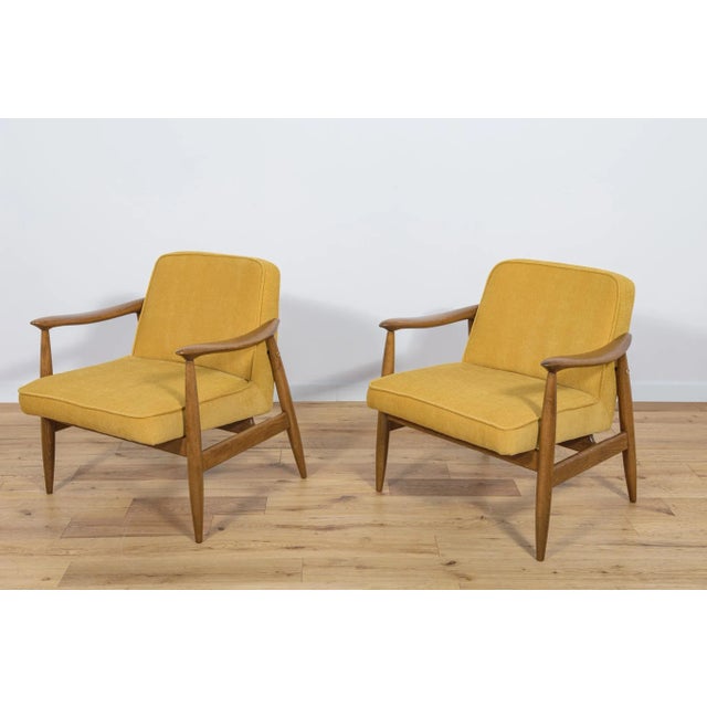 A pair of Polish armchairs produced in Gościcińskie Fabryki Mebli in the early 1960s. This project, due to the specific...