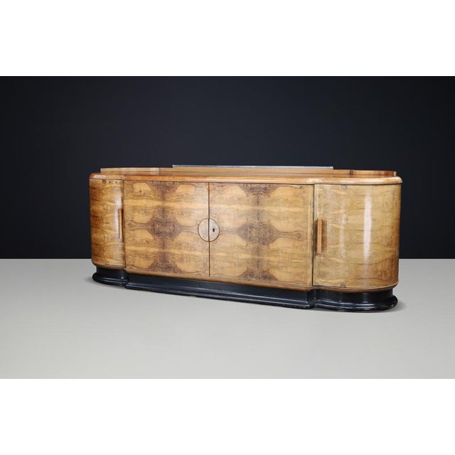 1930s Art Deco Credenza in Walnut by Jindřich Halabala for Up Závody, Czechoslovakia, 1930 For Sale - Image 5 of 15
