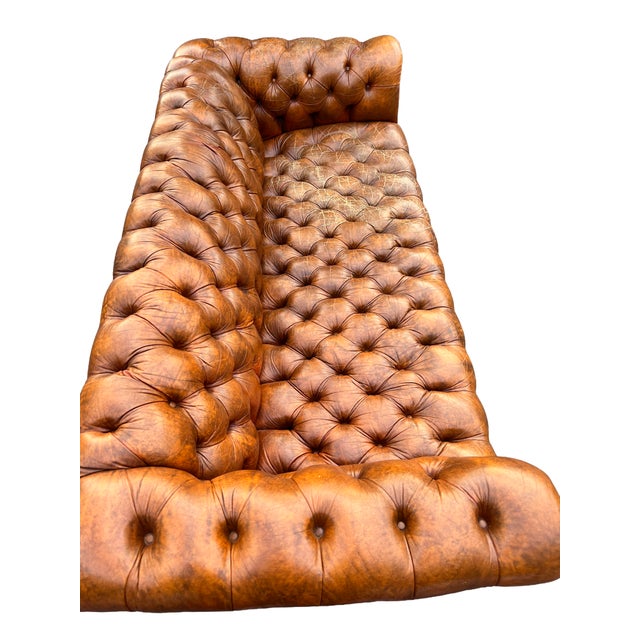 Vintage Tufted Chesterfield Leather Sofa Seating in English Traditional Style For Sale - Image 4 of 12