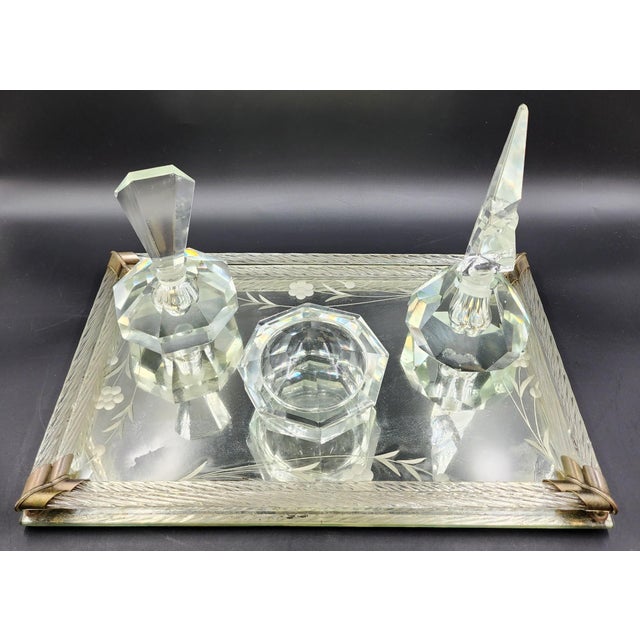 Feel like a queen with this beautiful Murano style vintage hand cut crystal glass dresser set with a rubber footed mirror...