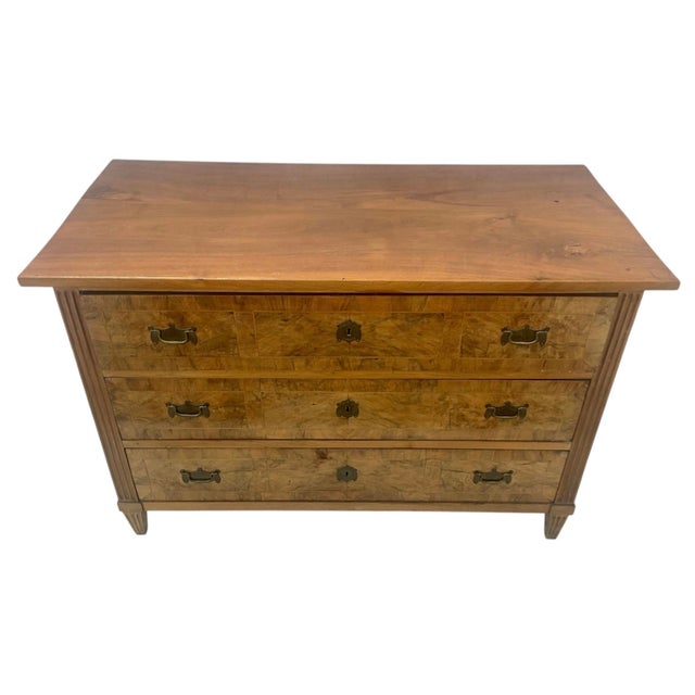 Italian Neoclassical Burl Wood Three-Drawer Dresser - 18th Century For Sale - Image 4 of 11