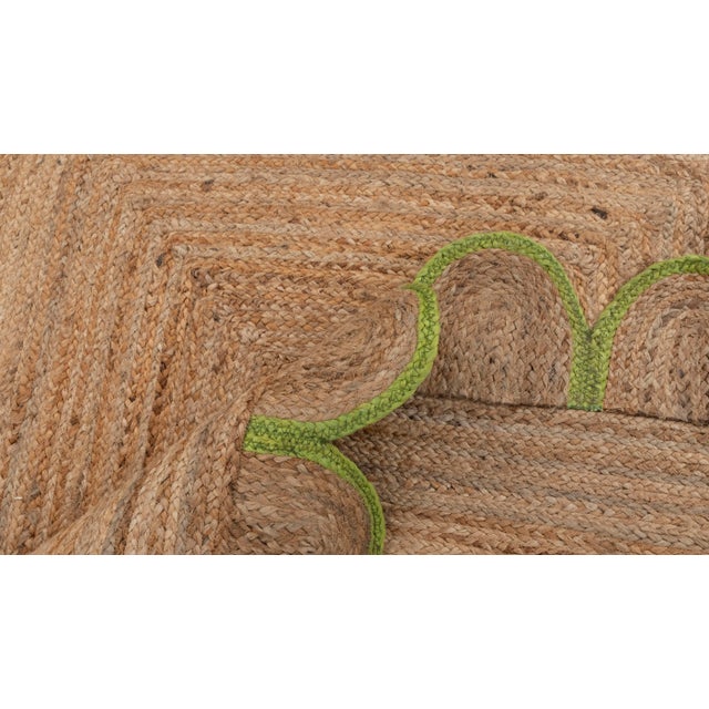 Light Green Green Scallop Edge With Natural Jute Rug 8x10 Ft. For Sale - Image 8 of 13