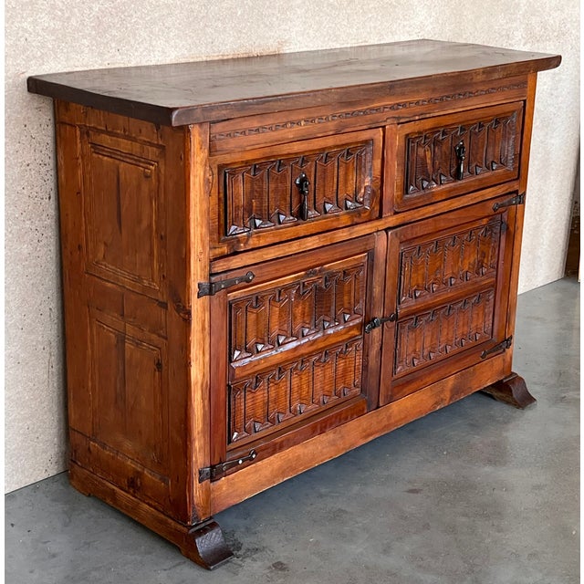 20th Century Spanish Carved Walnut Tuscan Cabinet with One-Drawer For Sale - Image 4 of 12