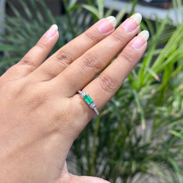 Contemporary 14k Gold East-West Zambian Octagon Emerald & Baguette Diamond Ring Size 5 For Sale - Image 3 of 18