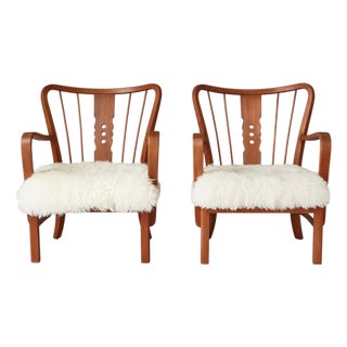 Elm, Cane, and Sheepskin No. 1588 Lounge Chairs from Fritz Hansen, Denmark, 1940s, Set of 2 For Sale