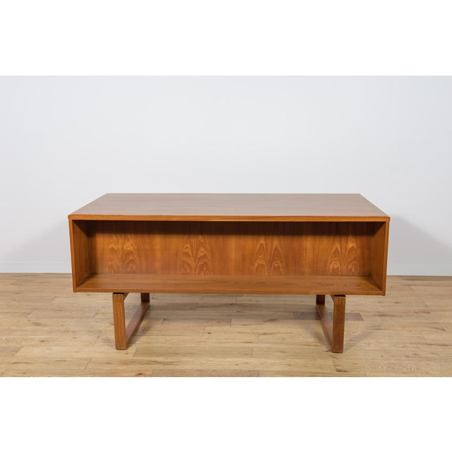 Wood Mid-Century Teak Freestanding Desk by Torben Valeur & Henning Jensen for Dyrlund, Denmark, 1960s For Sale - Image 7 of 18