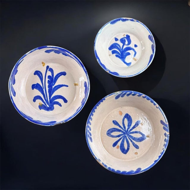 Spanish Granada Blue and White Majolica Fajalauza Bowls, 19th Century, Set of 3 For Sale - Image 9 of 9