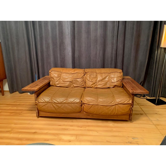 Hämeen Kalustaja sofa, Finland from the 1970s. In original and good condition. Excellent workmanship made of aniline...