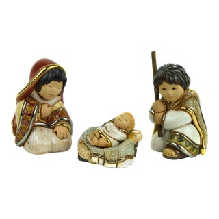 1990's Hand Carved Hand Painted De Rosa Enamel Glazes Ceramic Holy Family Nativity Set - 3 Pieces For Sale