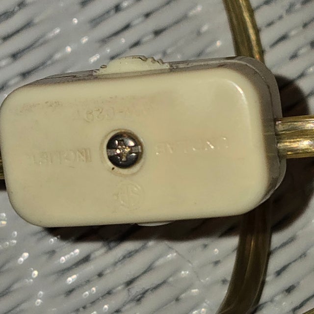 Modern 1980s Italian Seguso Murano Frosted Glass Wall Lamp For Sale - Image 3 of 11