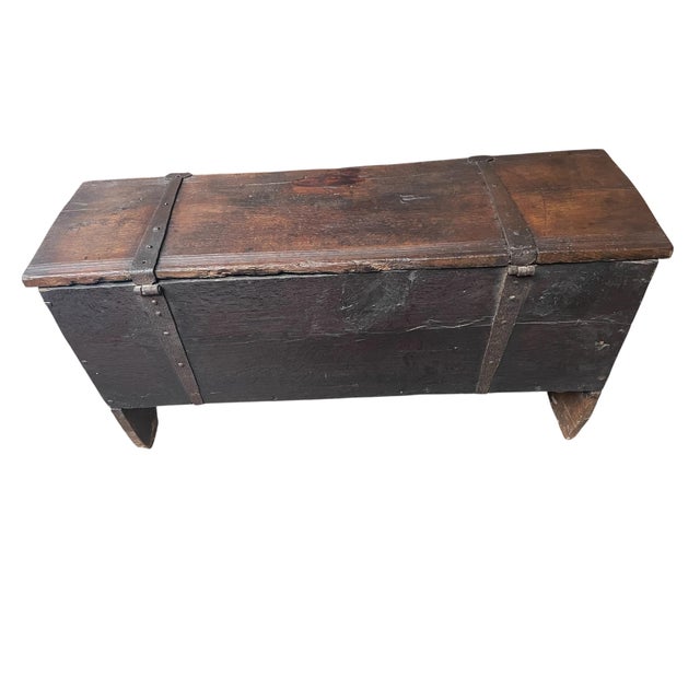 Vintage Oak Chest with Arches and Line Decoration, 1920s For Sale - Image 6 of 8