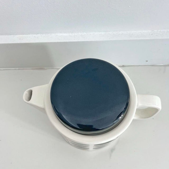 1990s Orla Kiely Teapot Multi Stem in Khaki Marine Print For Sale - Image 5 of 7
