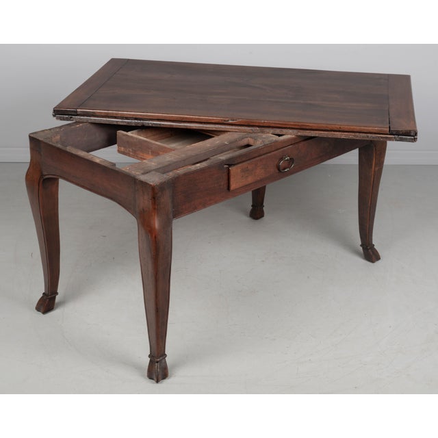 19th Century Italian Portefeuille Walnut Dining Table For Sale - Image 9 of 17