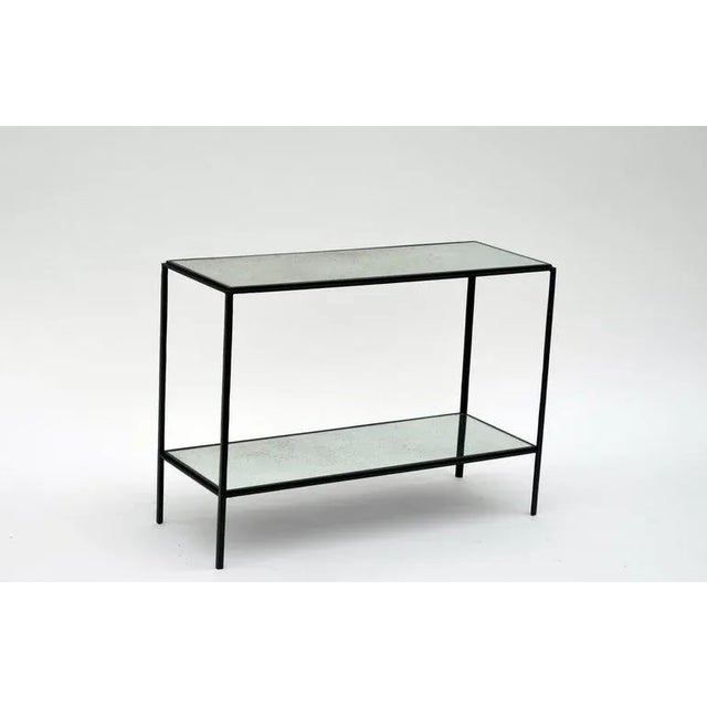 Lower shelf is at 6 in. from the floor.