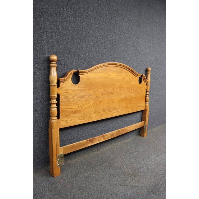 Pennsylvania House Oak King/Queen Headboard Convertible Traditional Country Style For Sale In Philadelphia - Image 6 of 9