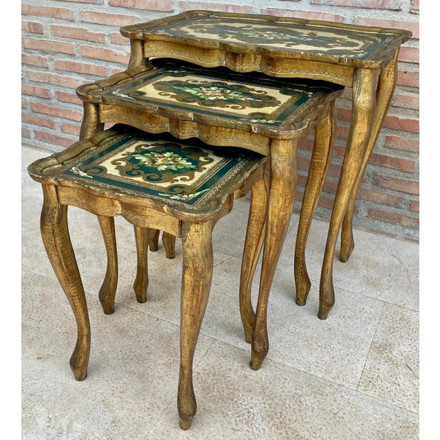 Wood Italian Florentine Neoclassical Nesting Tables in Giltwood, 1960s, Set of 3 For Sale - Image 7 of 18