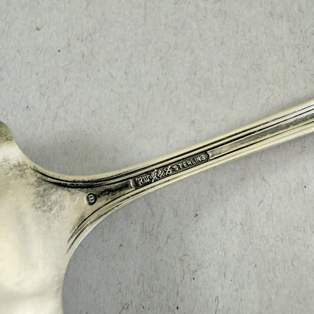 1913 Wallace Sterling Silver Somerset Pattern Tomato Server For Sale - Image 10 of 10