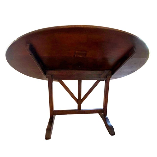Early 19th Century French Walnut Vigneron Wine Tasting Tilt-Top Table For Sale In Houston - Image 6 of 15
