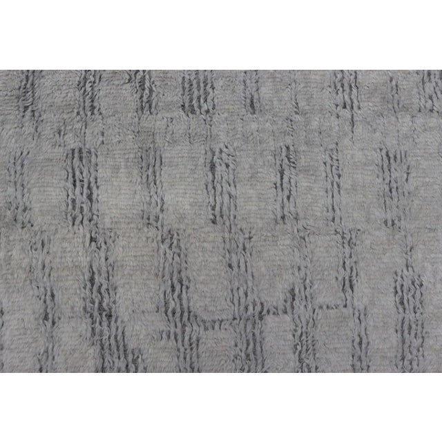 Abstract Modern Hand Knotted Large Rug Featuring Light Gray and Cream Panel Design in Soft Wool For Sale - Image 3 of 10