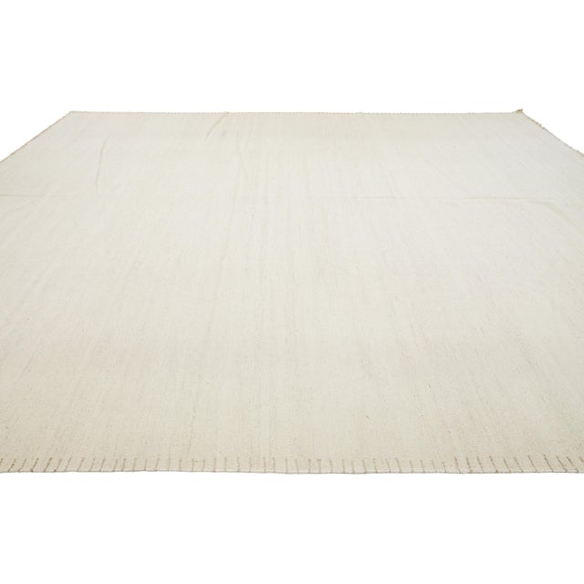2020s Modern Handmade Natural Beige Dhurrie Wool Rug For Sale - Image 5 of 10