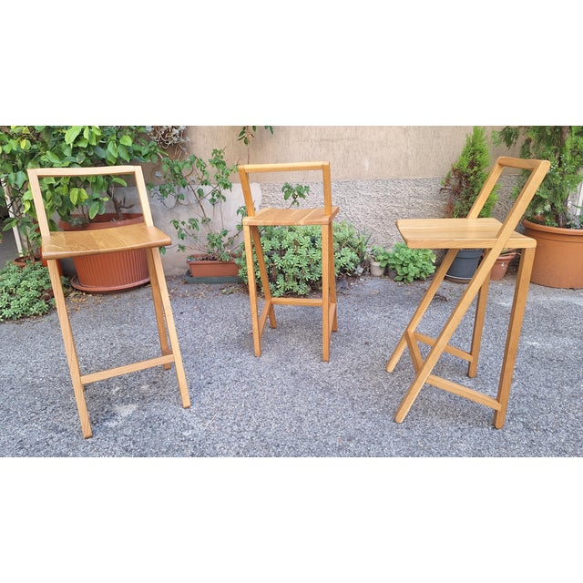 1990s Mod Astool Stools in Light Wood by Giacomo Moor, 1990s, Set of 3 For Sale - Image 5 of 6
