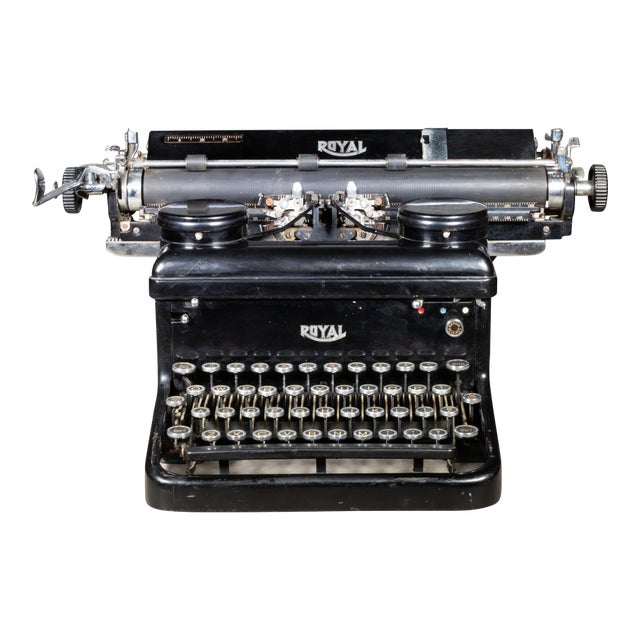 Antique Royal Standard Typewriter With Ribbon Covers c.1938 For Sale