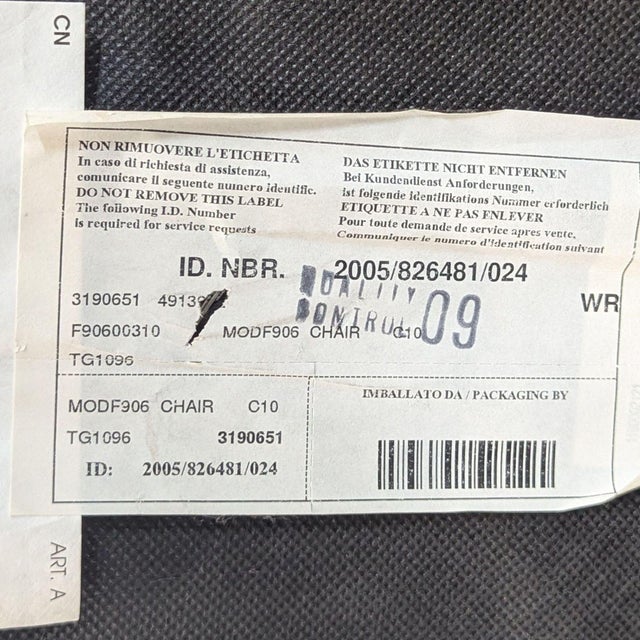 Natuzzi Leather Lounge Armchair - Comfortable Modern Seating For Sale In San Francisco - Image 6 of 12