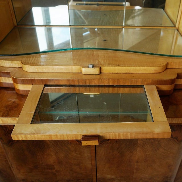 Vintage Art Deco Cocktail Cabinet in Burr Walnut, 1930s For Sale - Image 6 of 17